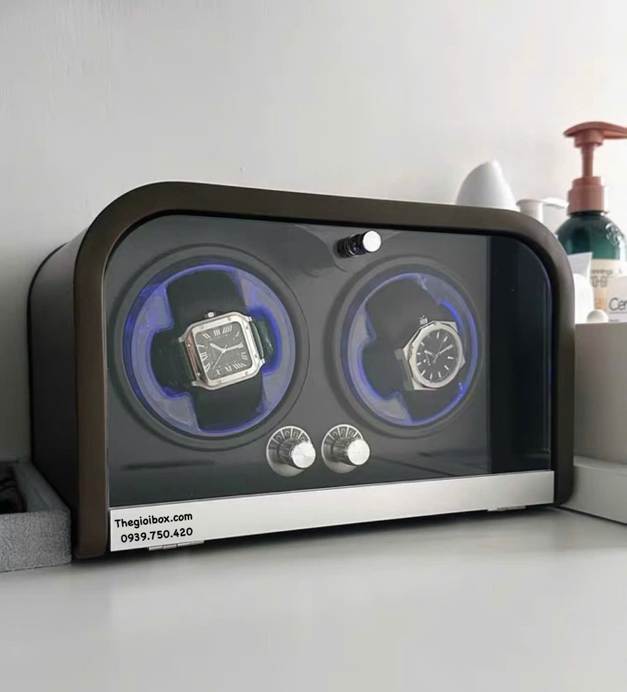 Hộp Xoay Lên Cót Đồng Hồ Cơ 2 Ngăn Vỏ Vân Gỗ Cao Cấp Sang Trong Có Đèn LED