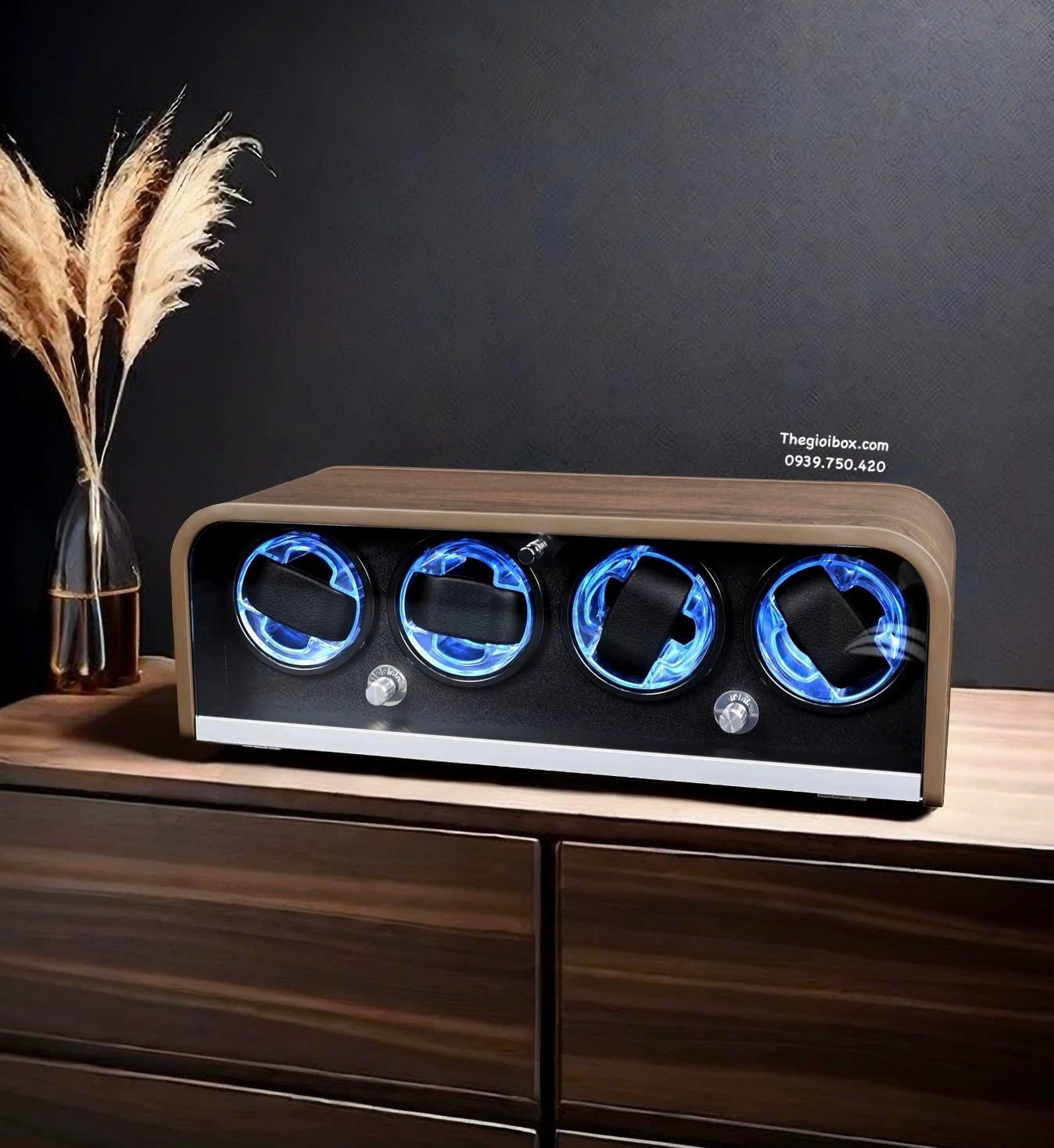 hộp xoay đựng đồng hồ có 4 ngăn nắp kính có đèn led kiểu dáng mái vòm bo cong