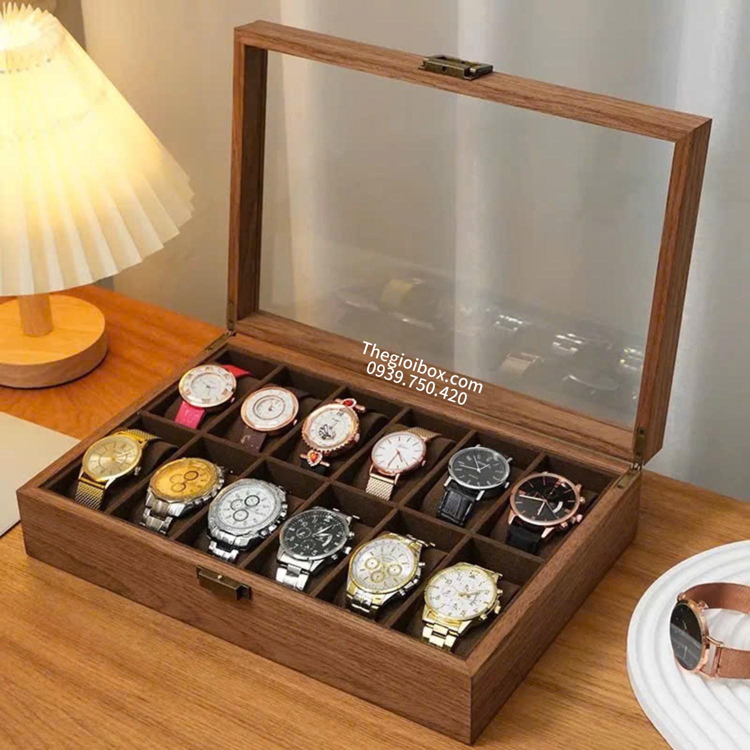 Hộp đựng đồng hồ nhiều ngăn vỏ gỗ nâu lót nhung nâu nắp kính trong suốt